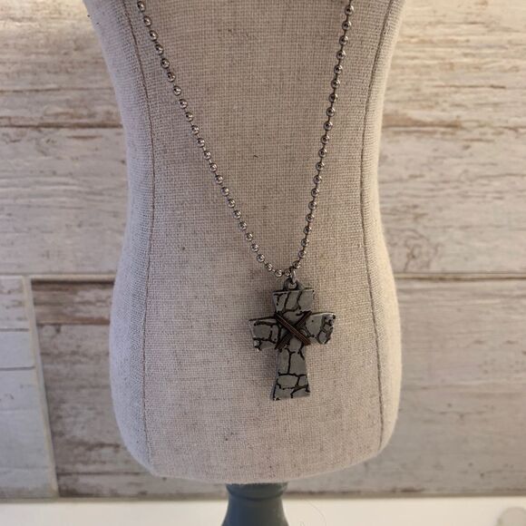 Reversible Cross Necklace - Picture 3 of 3